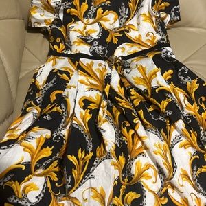 Versace dress size 4 wore 2 times